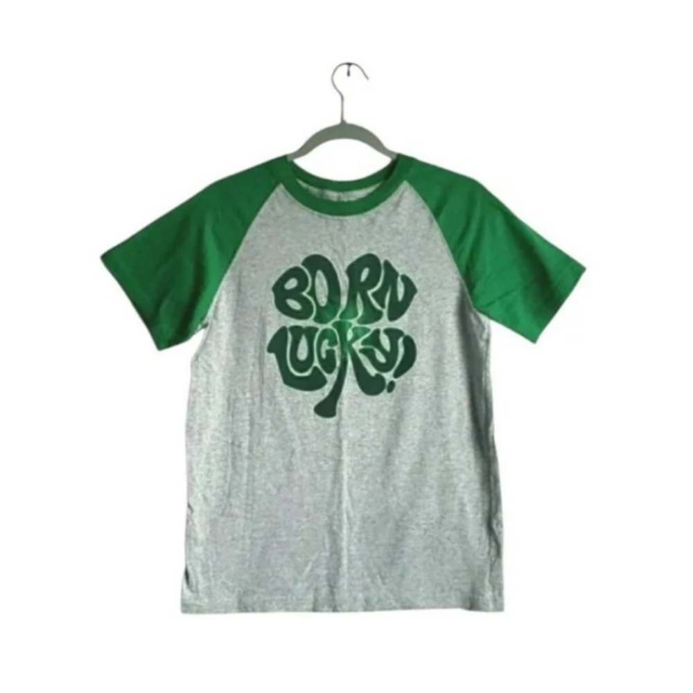 St. Patrick's Day Born Lucky graphic T-shirt Size XXL- 18